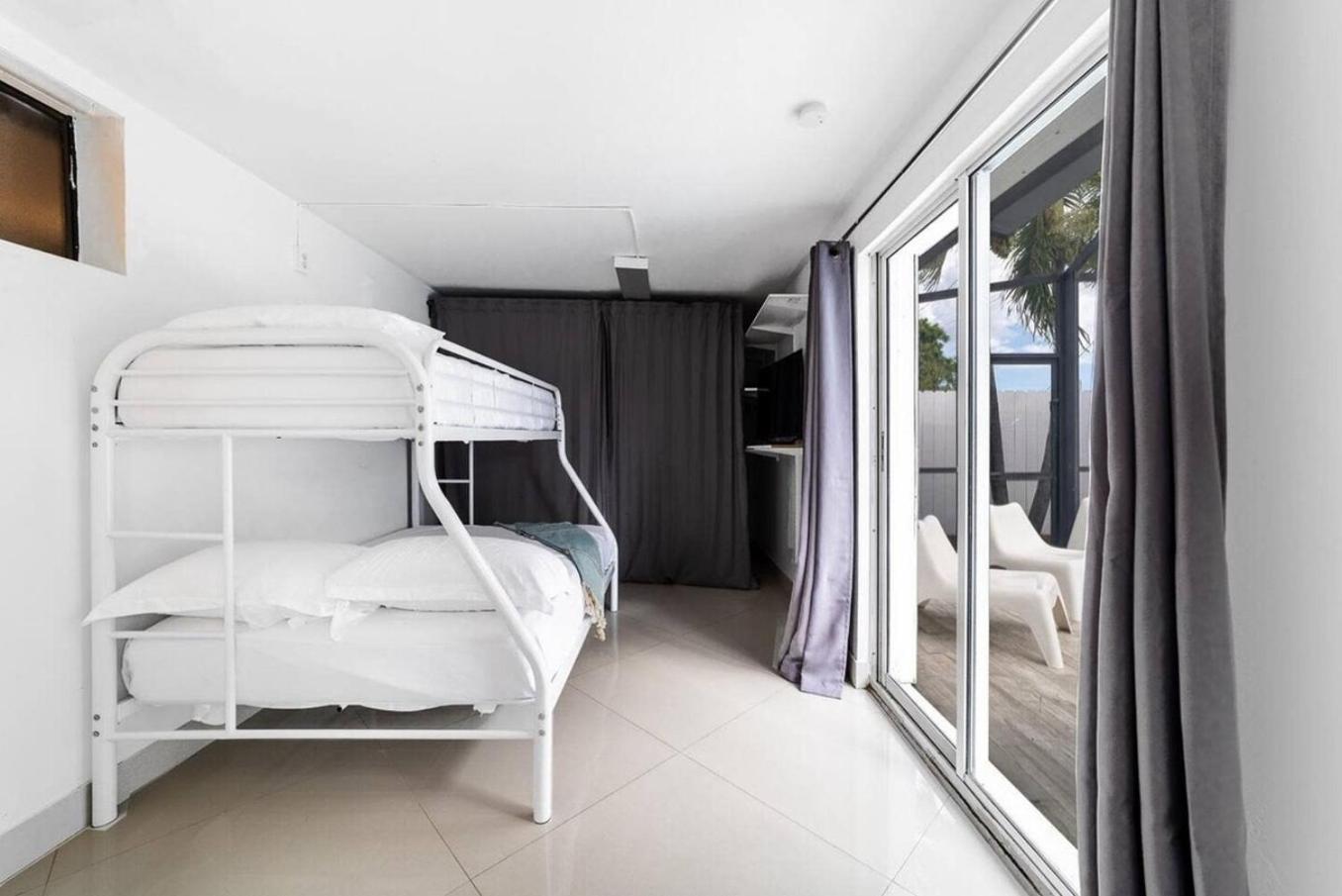 Private Heated Pool Villa In Ftl Near Beach Φορτ Λόντερντεϊλ Εξωτερικό φωτογραφία
